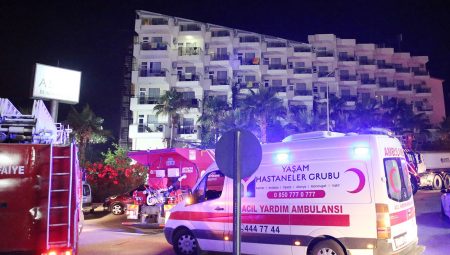Alanya’daki otel yangını: 3 kişi hastaneye kaldırıldı