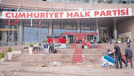 CHP’de ‘yeni parti’ sesleri yükseliyor