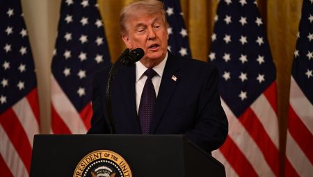 Trump’tan İran iletisi: Hamaney ile görüşmekten onur duyarım